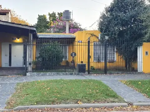 CASA 3 AMBIENTES - MORENO