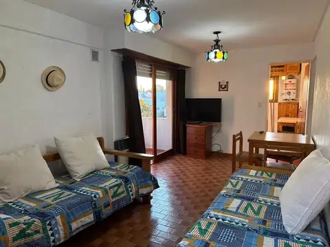 Avenida 4 , Piso 3