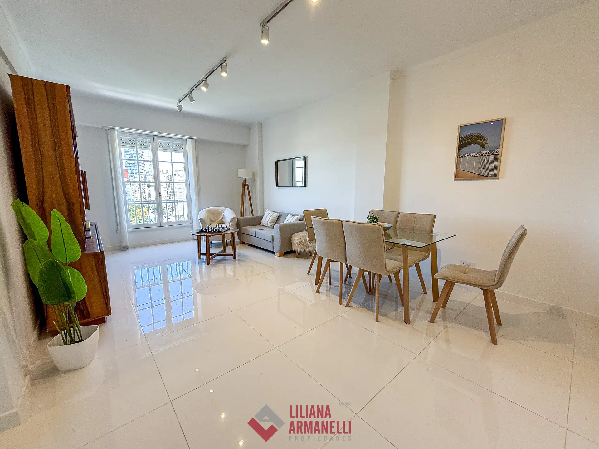 Depto 2 amb con dependencia, 60m² — Plaza Colón