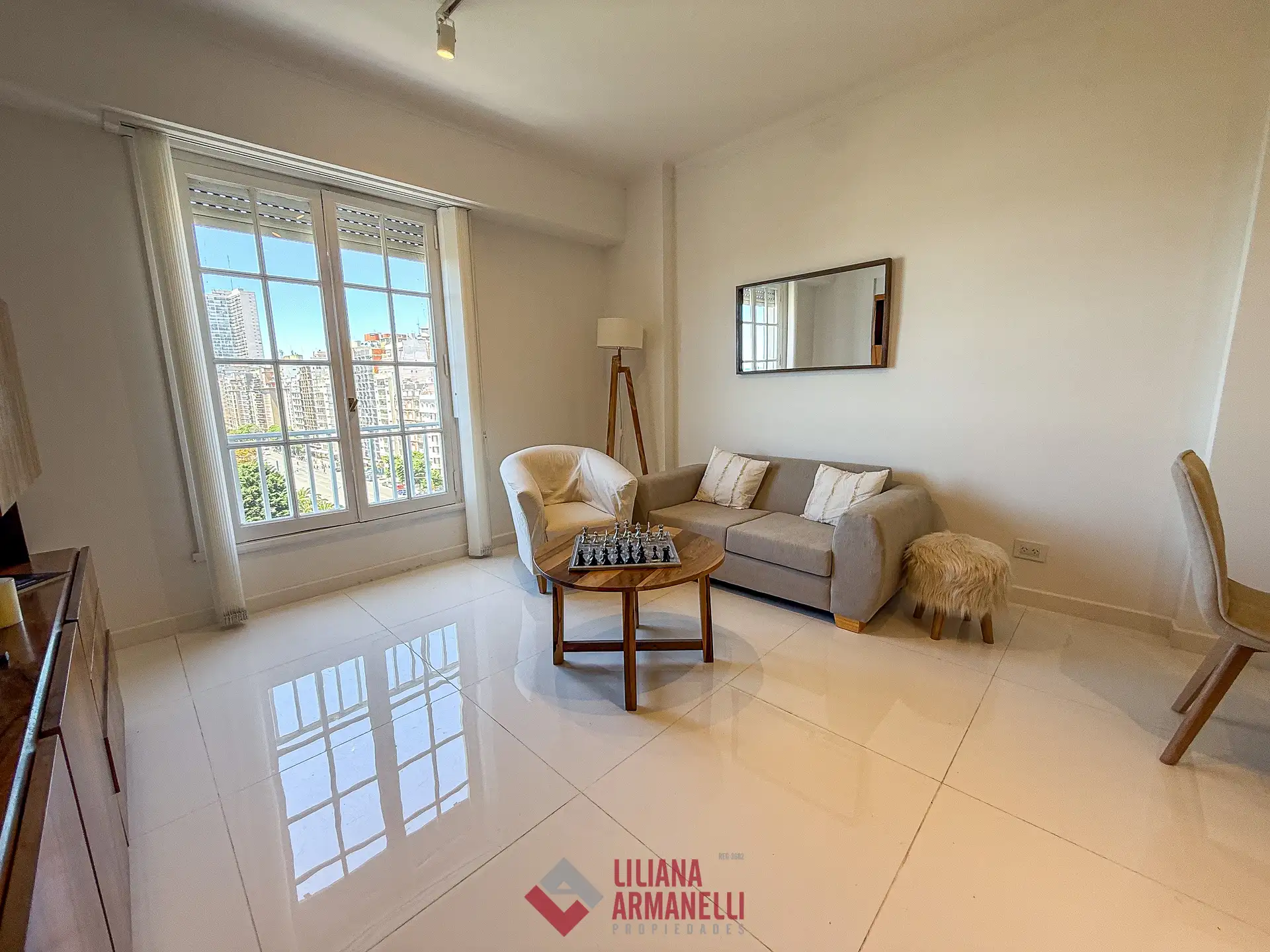 Depto 2 amb con dependencia, 60m² — Plaza Colón