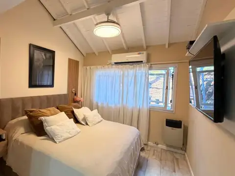 Depto Tipo Casa en Venta con 1 cocheras