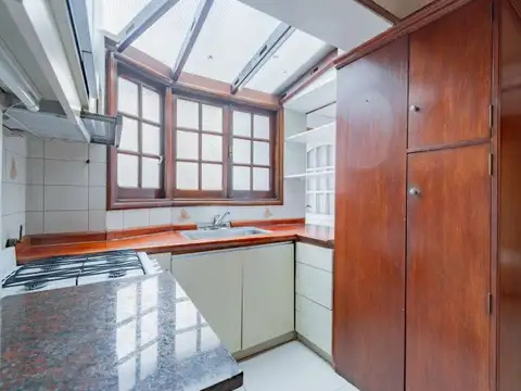 VENTA. PH.  3 AMBIENTES. PATIO. APTO CRÉDITO. SAAVEDRA.