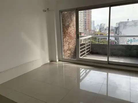 Venta departamento 2 ambientes con cochera fija en Palermo