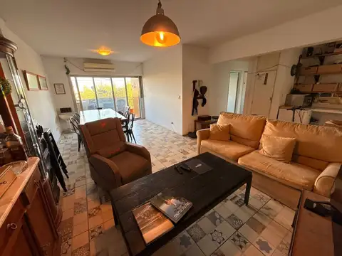 Departamento 3 ambientes con 2 baños