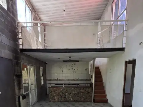 Casa 4 ambientes con 1 baño