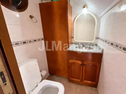 Depto Tipo Casa en Venta con 2 cocheras