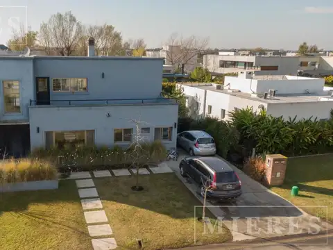 Casa en Alquiler Temporal en Barbarita, USD 4.400