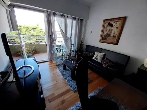 INMEJORABLE 3 AMBIENTES AL FRENTE BALCON Y PATIO