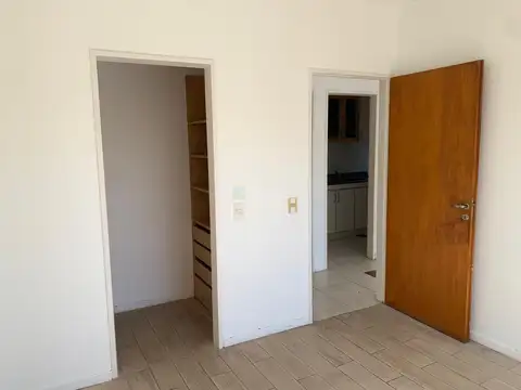 Departamento en Alquiler con 1 cocheras