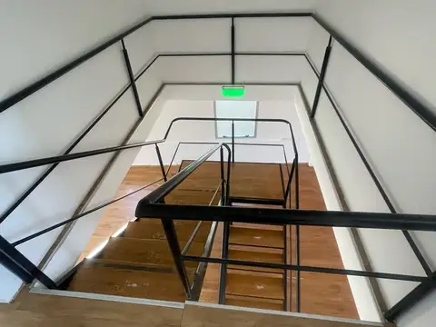 Oficina en Alquiler en Olivos Vias/Maipu, USD 2.500