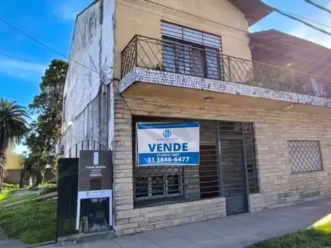 Casa Chalet  en Venta en Pontevedra, Merlo, G.B.A. Zona Oeste