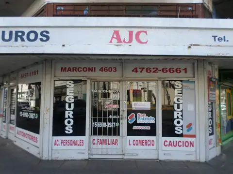Local de 30m2 en esquina PLENO CTRO COMERCIAL MUNRO 