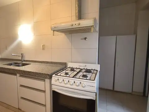 Casa 6 ambientes con 1 baño
