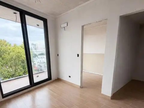 Venta Dos Ambientes 43 Mts Balcón al Frente.
