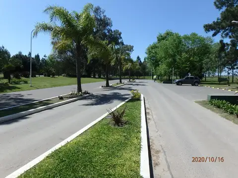 Terreno en Venta en Country El Paraíso, USD 25.000