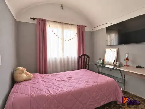 Casa 5 ambientes con 1 baño