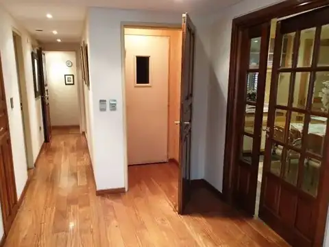 Departamento en Venta de 5 dormitorios