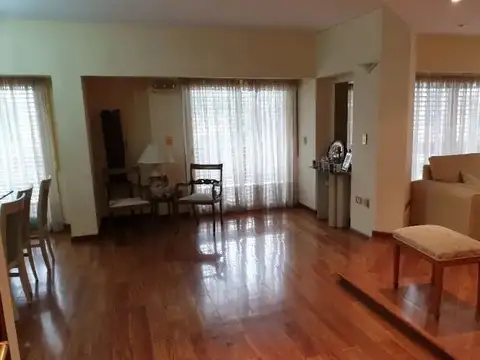 Departamento en Venta de 6 ambientes