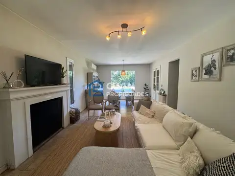 Casa 4 ambientes con 3 baños