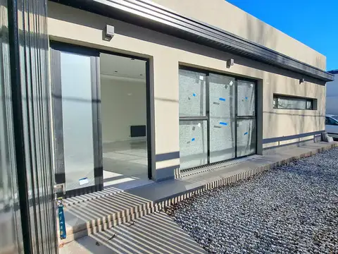 VENTA CASA 3 DORMITORIOS 2 BAÑOS UNA SOLA PLANTA