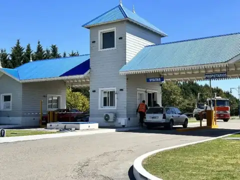 Terreno en Venta en Laguna Azul, USD 9.500