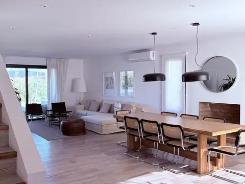 Casa en Alquiler en Pilara, USD 3.500