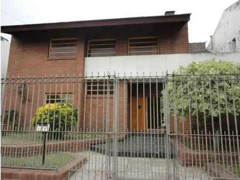 Emilio Mitre 1200