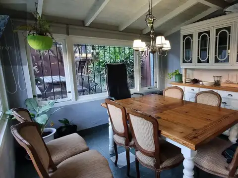 Casa 3 ambientes con 2 baños