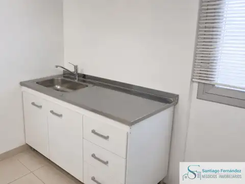 Oficina en venta 40 m2   Office cochera Pilar