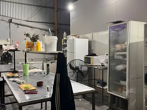 Fondo Comercio en Venta 67 años