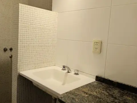 Departamento en Alquiler en Castelar, $ 480.000