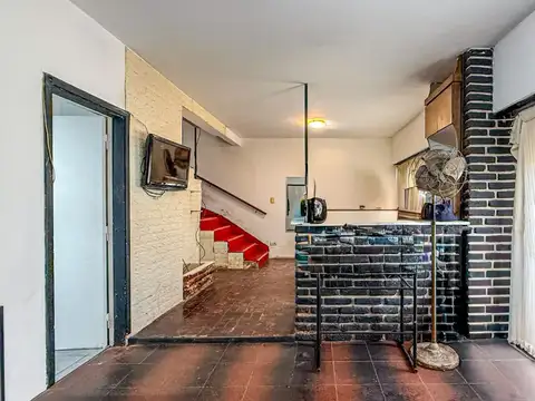 VENTA PH 2 AMBIENTES  PATIO AL FRENTE APTO CREDITO