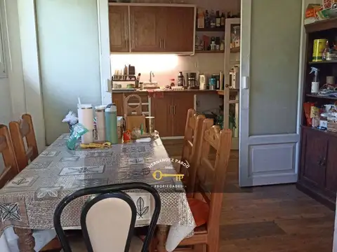 Depto Tipo Casa 8 ambientes con 1 baño