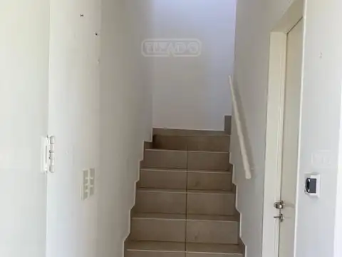 Casa en Alquiler al Este