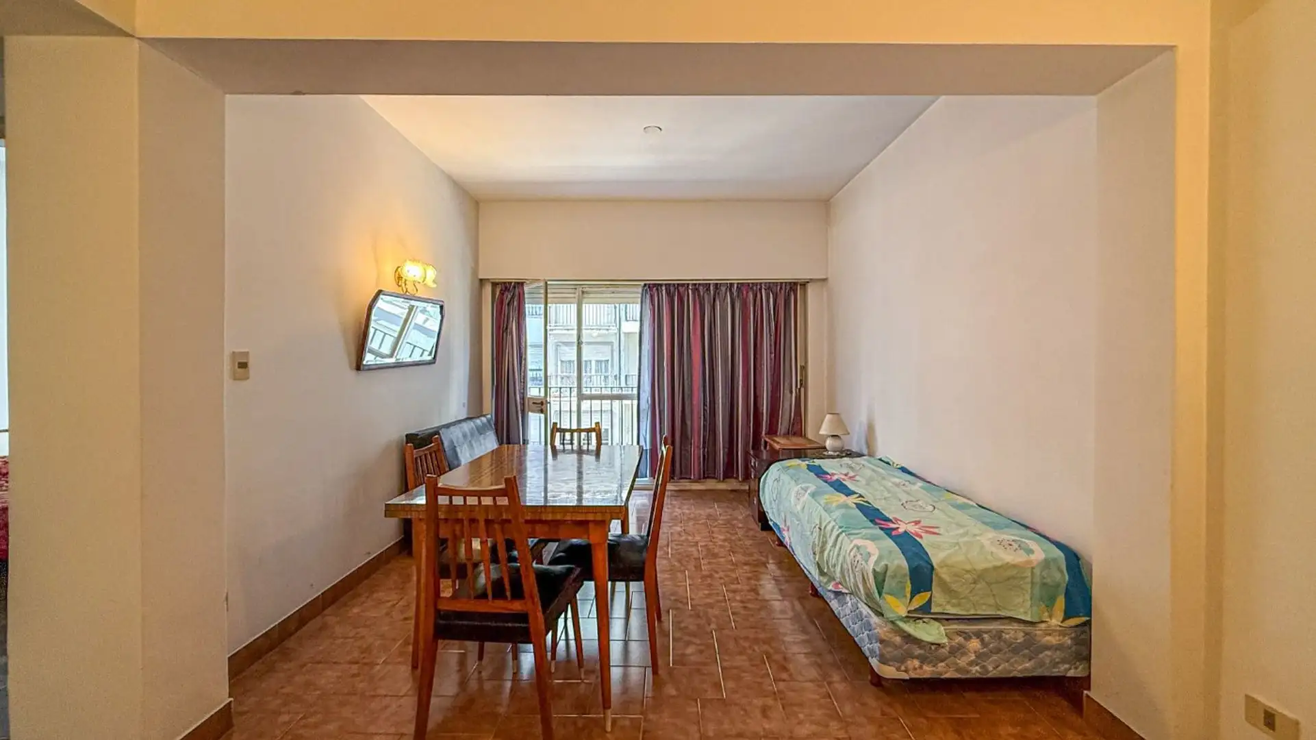 VENTA DEPARTAMENTO DE 2 AMB CENTRO BALCON FRENTE