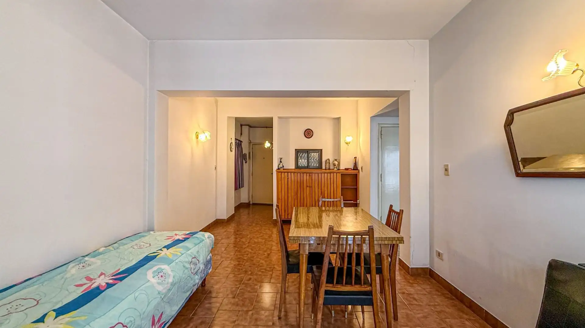 VENTA DEPARTAMENTO DE 2 AMB CENTRO BALCON FRENTE