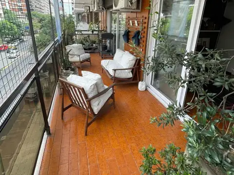 Departamento en venta en Cramer  al 1800