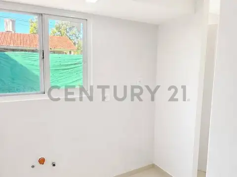 Libertad 1700, Piso 0