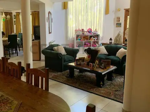 Casa en Venta de 5 dormitorios