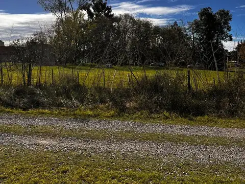 Terreno en venta en Mercedes, Barrio Acceso Sur, Excelente Ubicación