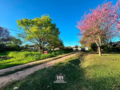 EXCLUSIVO TERRENO EN B° LOS TUCANES