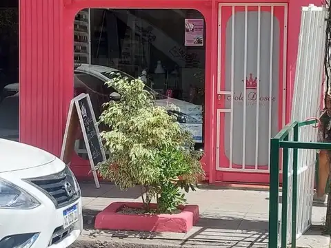 LOCAL EN EL ALQUILER EN EXCELENTE ZONA COMERCIAL