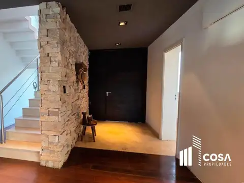 Casa en Alquiler en Funes, USD 4.500
