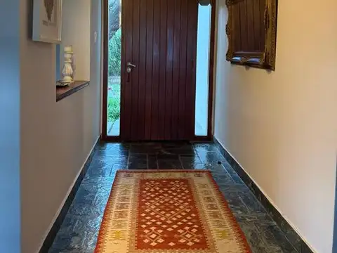 Casa en Venta con 4 cocheras