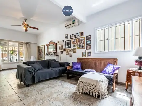 Casa 6 ambientes con 4 baños
