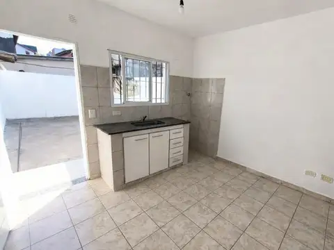 Casa en Alquiler en Jose Clemente Paz, $ 800.000