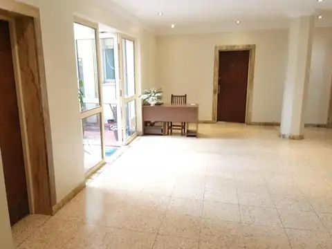 José De Sucre 2300