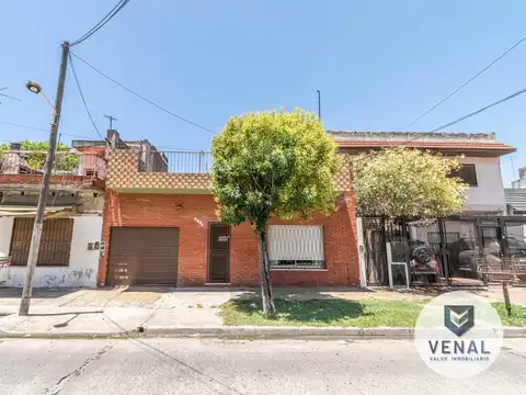 Venta Casa 4amb luminosa 3dorm patio parrilla garaje lavadero terraza loza a mts de Gral Paz