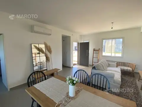 CASA EN VENTA EN DECS TORTUGAS - ENTREGA INMEDIATA -  MAROTO PROPIEDADES