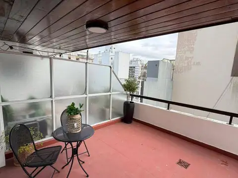Venta Departamento 4 ambientes con terraza y cochera. Zona centro